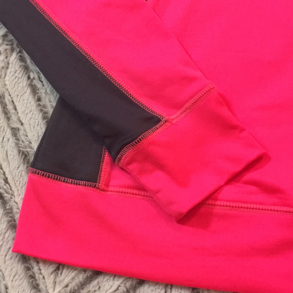 PINK Ultimate Victoria's Secret Small S Top Shirt - Picture 5 of 6